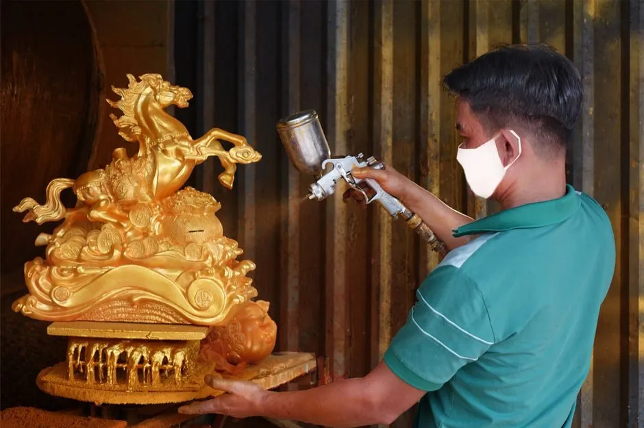 Tranh ngựa chọn theo tuổi và mệnh gia chủ
